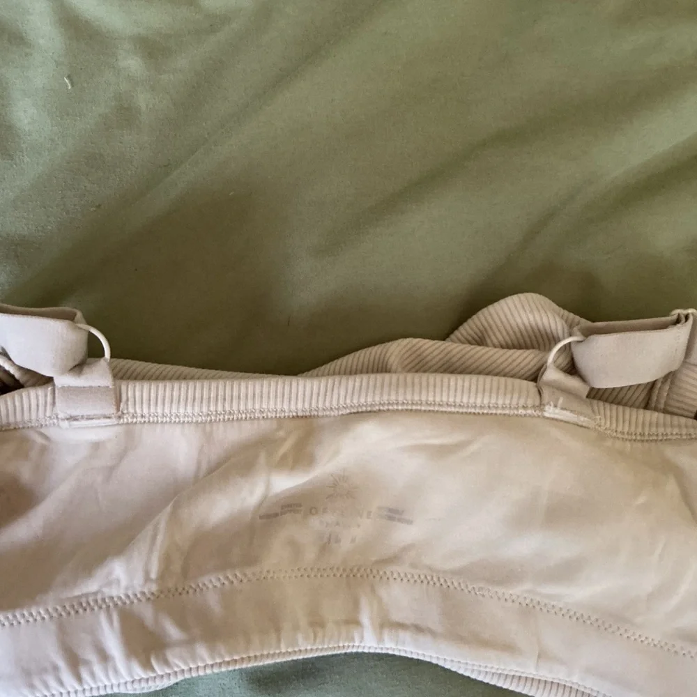 Aerie Cream Ribbed Sports Bra - Picture 3 of 3